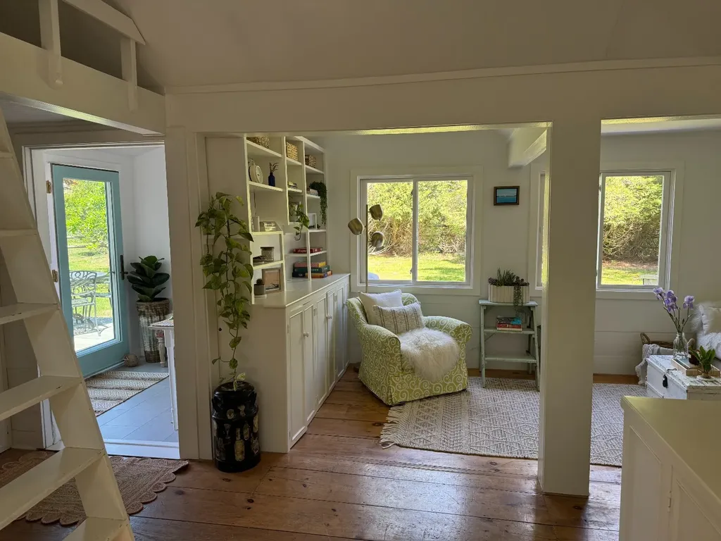 10 Dan'ls Way West Tisbury MA 02575