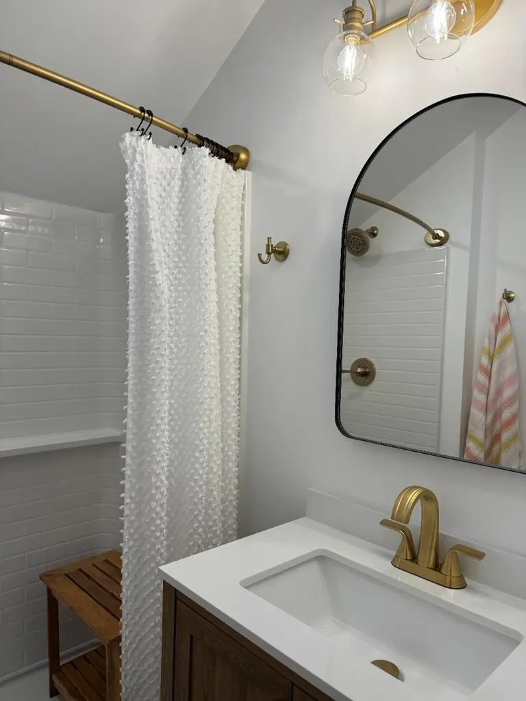 10 Dan'ls Way West Tisbury MA 02575