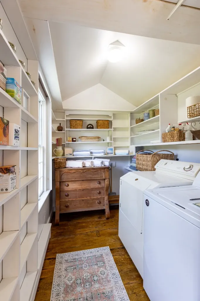 10 Dan'ls Way West Tisbury MA 02575