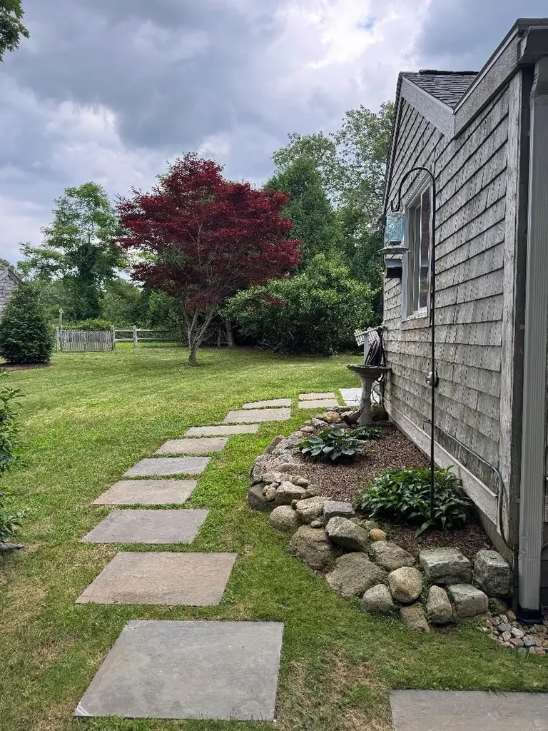 10 Dan'ls Way West Tisbury MA 02575