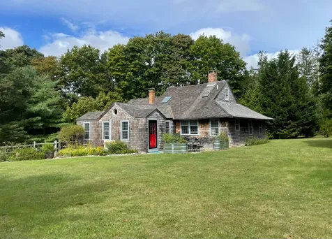 10 Dan'ls Way West Tisbury MA 02575