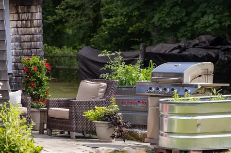 10 Dan'ls Way West Tisbury MA 02575