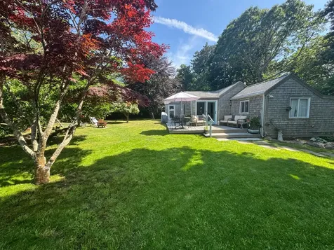 10 Dan'ls Way West Tisbury MA 02575