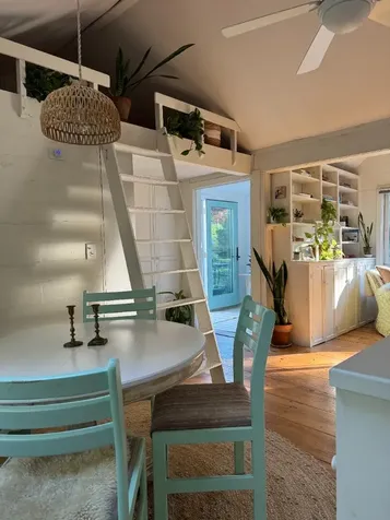 10 Dan'ls Way West Tisbury MA 02575