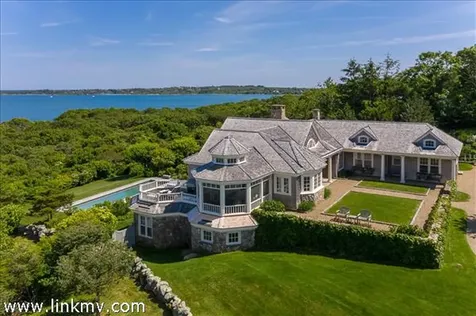 7 Clay Pit Lane Aquinnah MA 02535