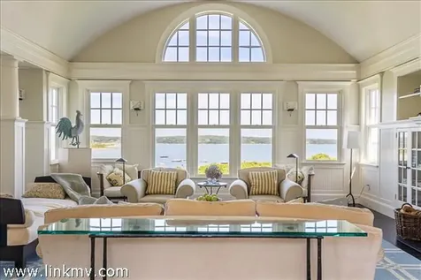 7 Clay Pit Lane Aquinnah MA 02535