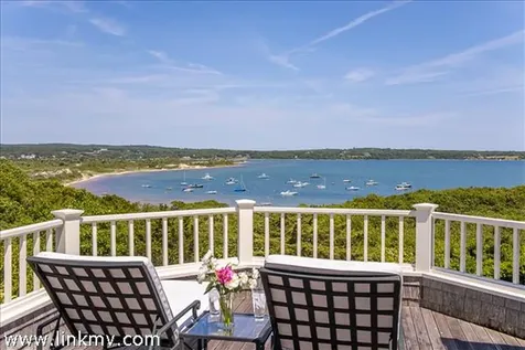 7 Clay Pit Lane Aquinnah MA 02535