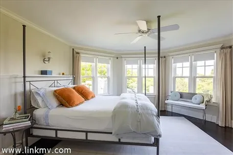 7 Clay Pit Lane Aquinnah MA 02535