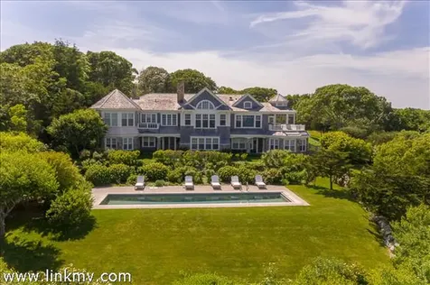 7 Clay Pit Lane Aquinnah MA 02535