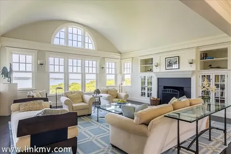 7 Clay Pit Lane Aquinnah MA 02535