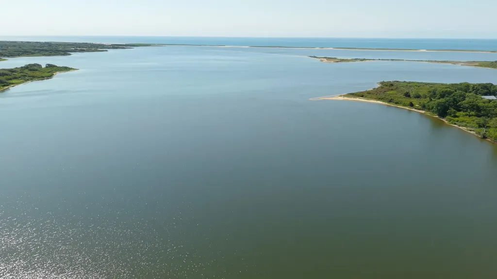 3 Jacobs Neck Road Edgartown MA 02539