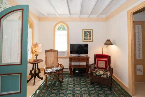 16 Cottage Park Oak Bluffs MA 02557