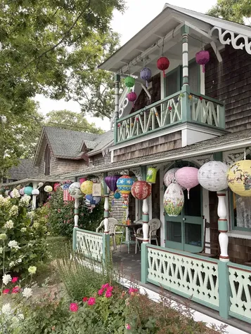 16 Cottage Park Oak Bluffs MA 02557