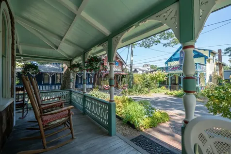 16 Cottage Park Oak Bluffs MA 02557