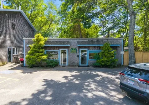 395 State Road Vineyard Haven MA 02568