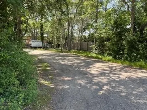 395 State Road Vineyard Haven MA 02568