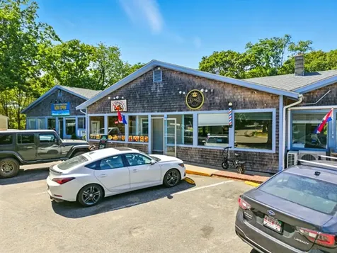 395 State Road Vineyard Haven MA 02568