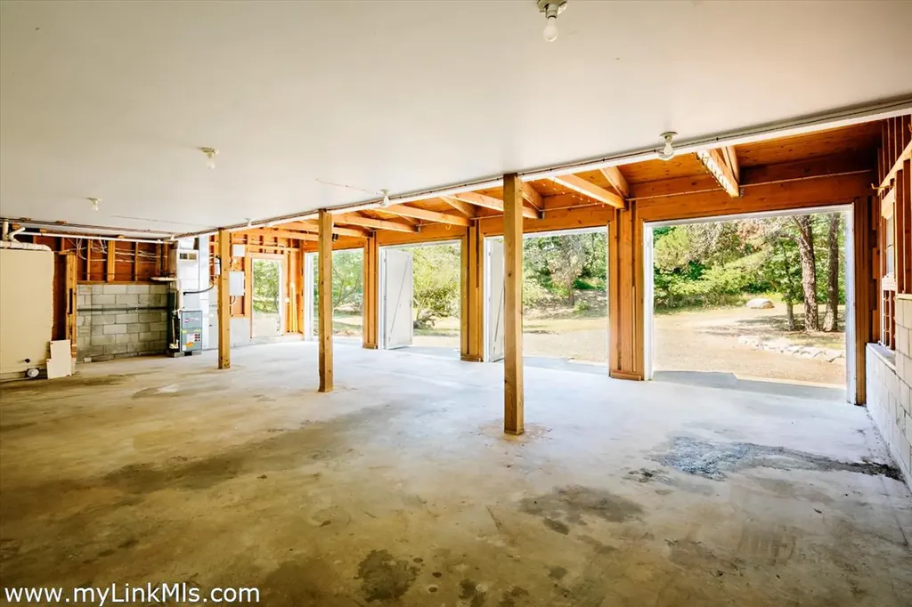 56 North Neck Road Edgartown MA 02539