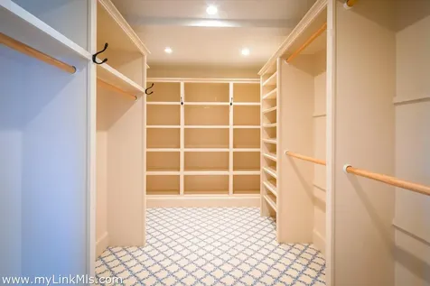 56 North Neck Road Edgartown MA 02539