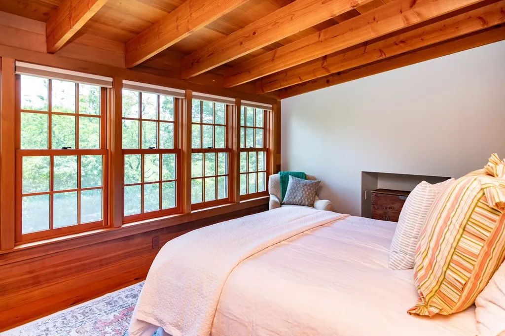 15 Old Farm Road Chilmark MA 02535