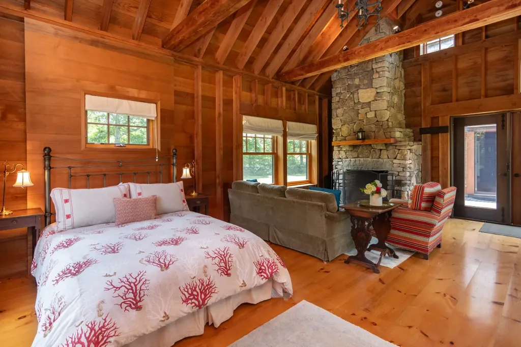 15 Old Farm Road Chilmark MA 02535