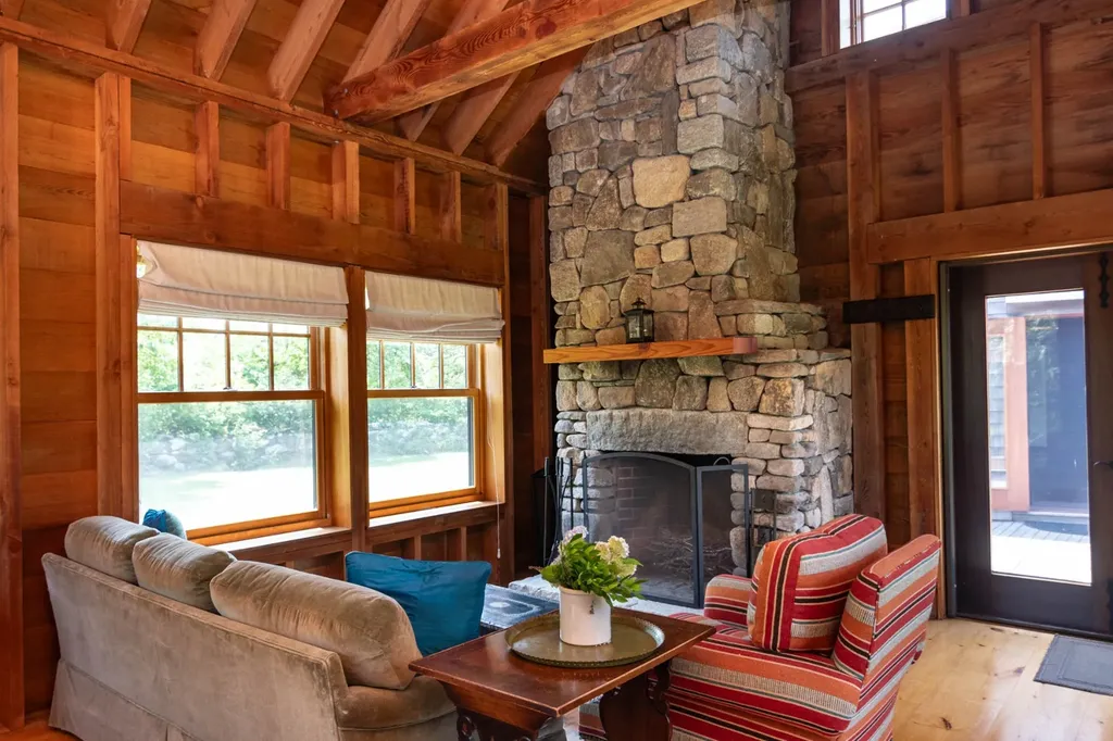 15 Old Farm Road Chilmark MA 02535