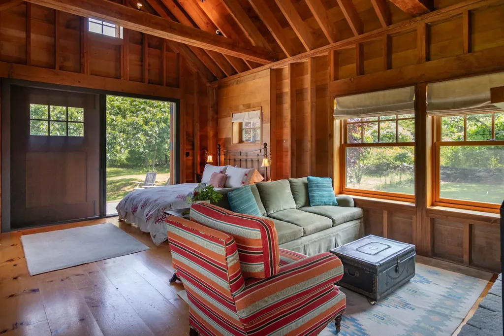 15 Old Farm Road Chilmark MA 02535