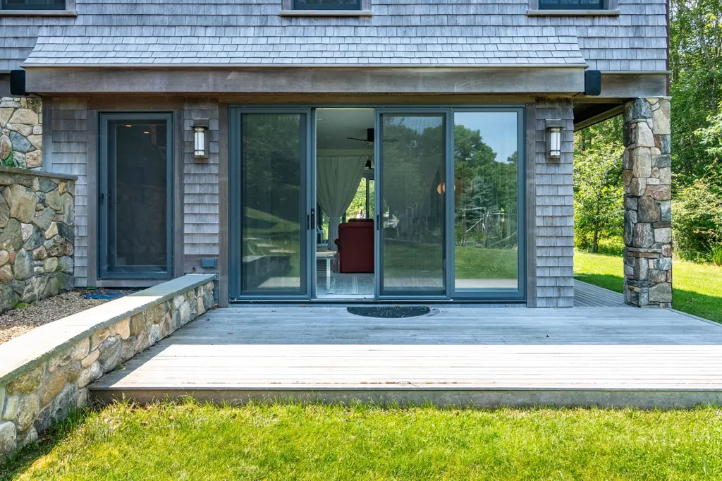 15 Old Farm Road Chilmark MA 02535