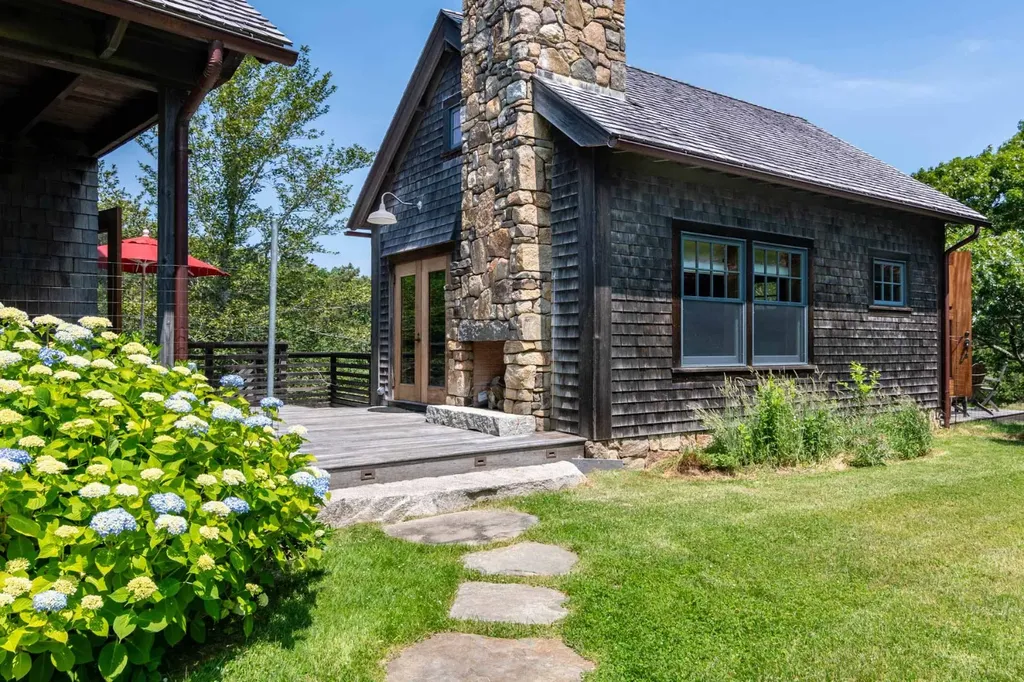 15 Old Farm Road Chilmark MA 02535