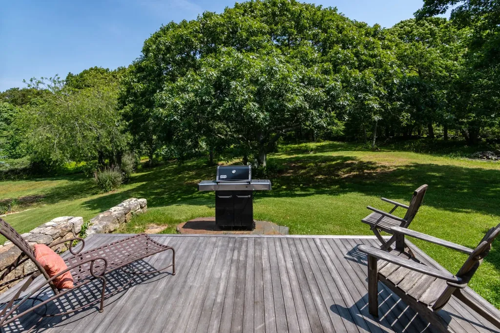 15 Old Farm Road Chilmark MA 02535