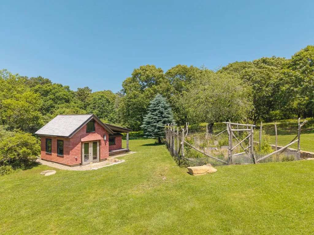 15 Old Farm Road Chilmark MA 02535