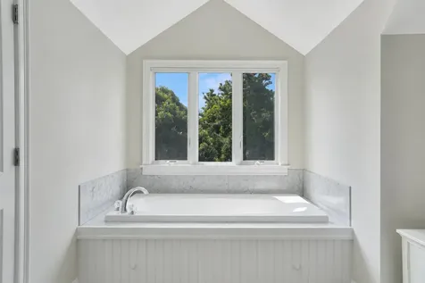 23 Thaxter Lane Edgartown MA 02539