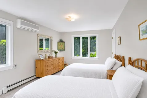 23 Thaxter Lane Edgartown MA 02539