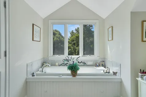 23 Thaxter Lane Edgartown MA 02539