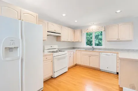 23 Thaxter Lane Edgartown MA 02539