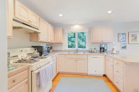 23 Thaxter Lane Edgartown MA 02539