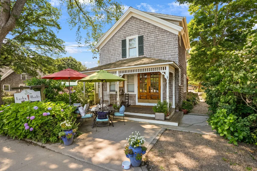 218 Upper Main Street Edgartown MA 02539