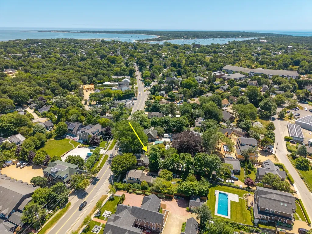 218 Upper Main Street Edgartown MA 02539