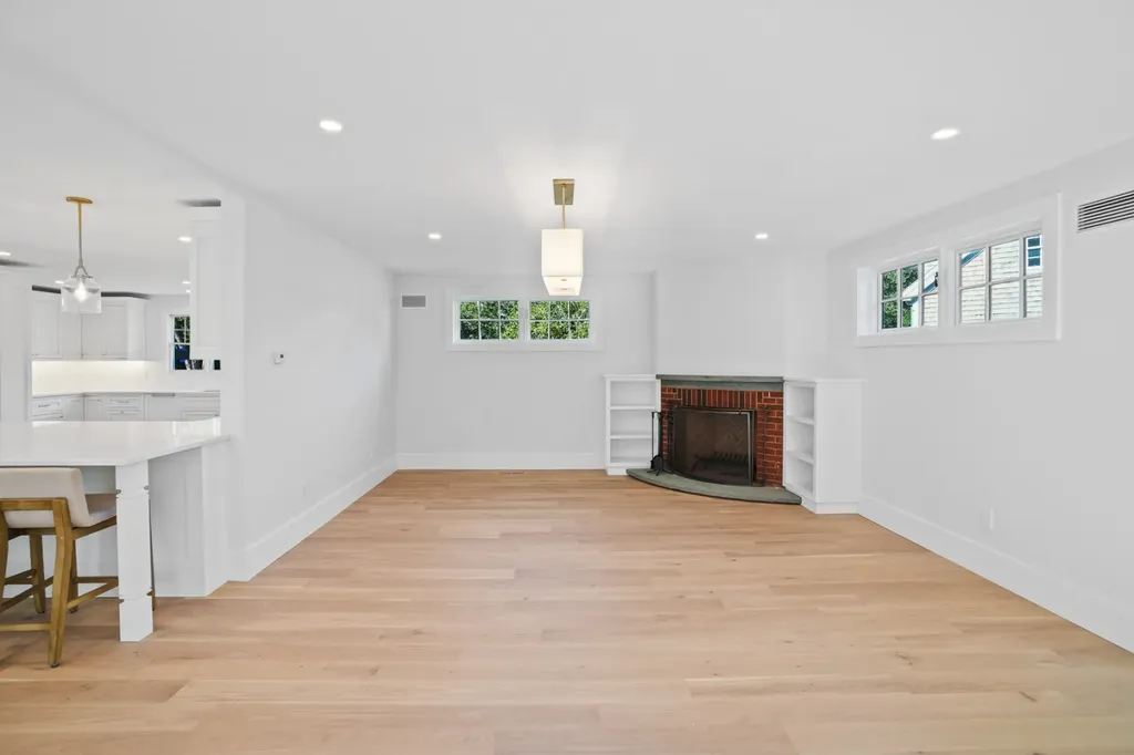 6 Janes Cove Road Edgartown MA 02539