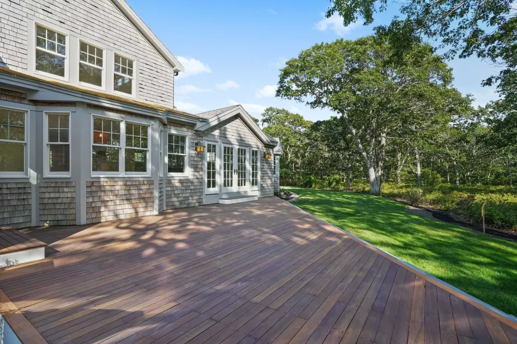 6 Janes Cove Road Edgartown MA 02539