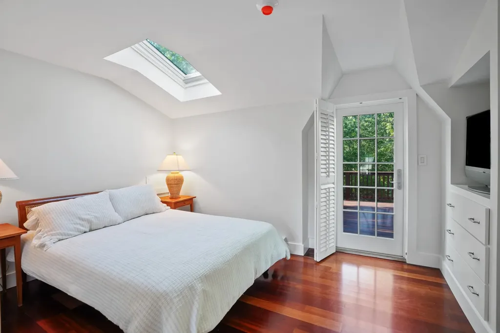 6 Janes Cove Road Edgartown MA 02539