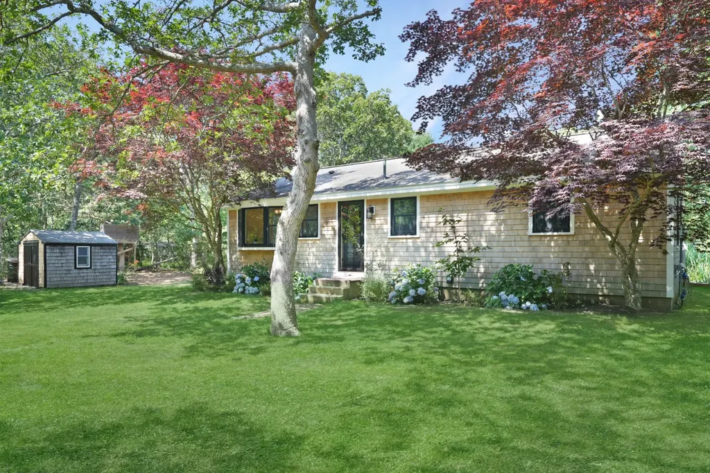 110 Otis Bassett Road West Tisbury MA 02575