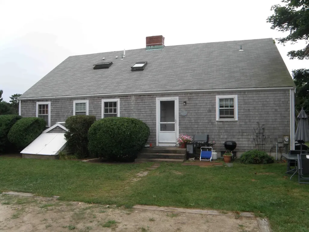 24 Smiths Way Edgartown MA 02539