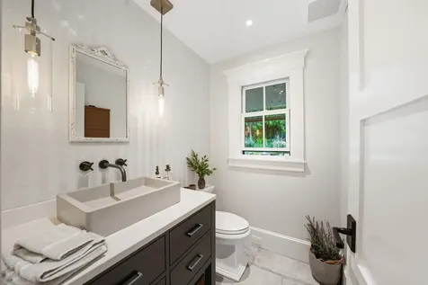 27 Clambelly Road Chilmark MA 02535