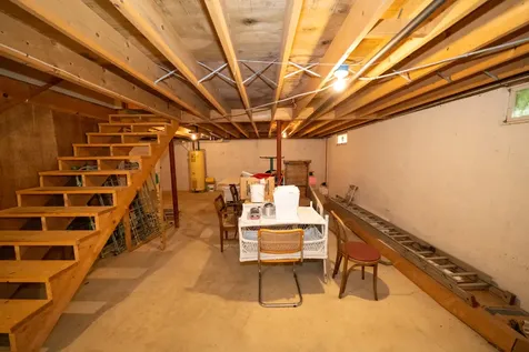 170 Barnes Road Oak Bluffs MA 02557