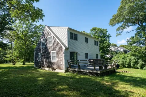 170 Barnes Road Oak Bluffs MA 02557
