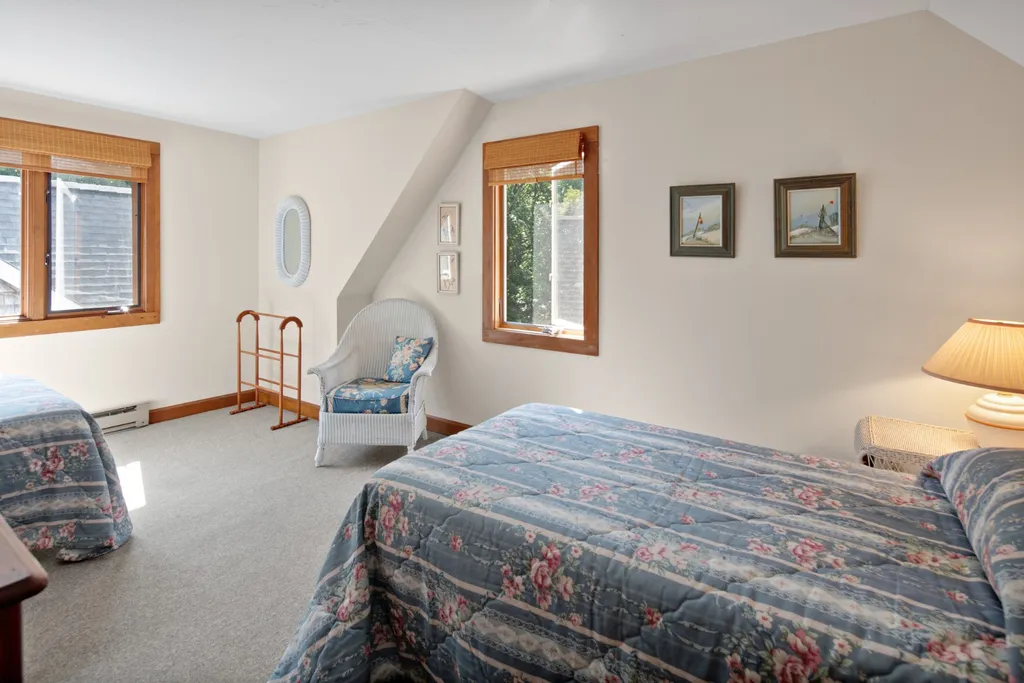 29 Old Nursery Lane Chilmark MA 02535