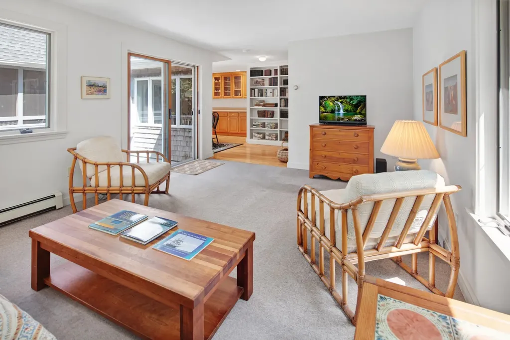 29 Old Nursery Lane Chilmark MA 02535