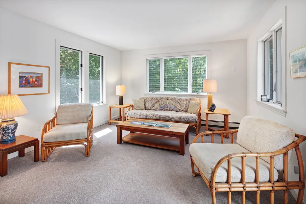 29 Old Nursery Lane Chilmark MA 02535