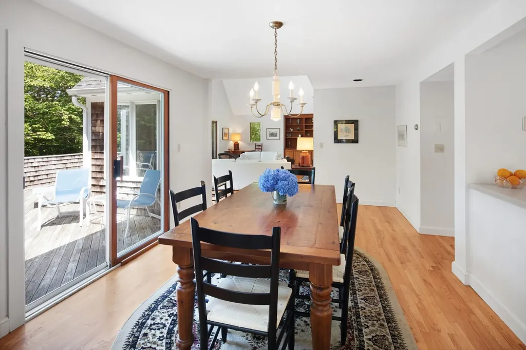 29 Old Nursery Lane Chilmark MA 02535